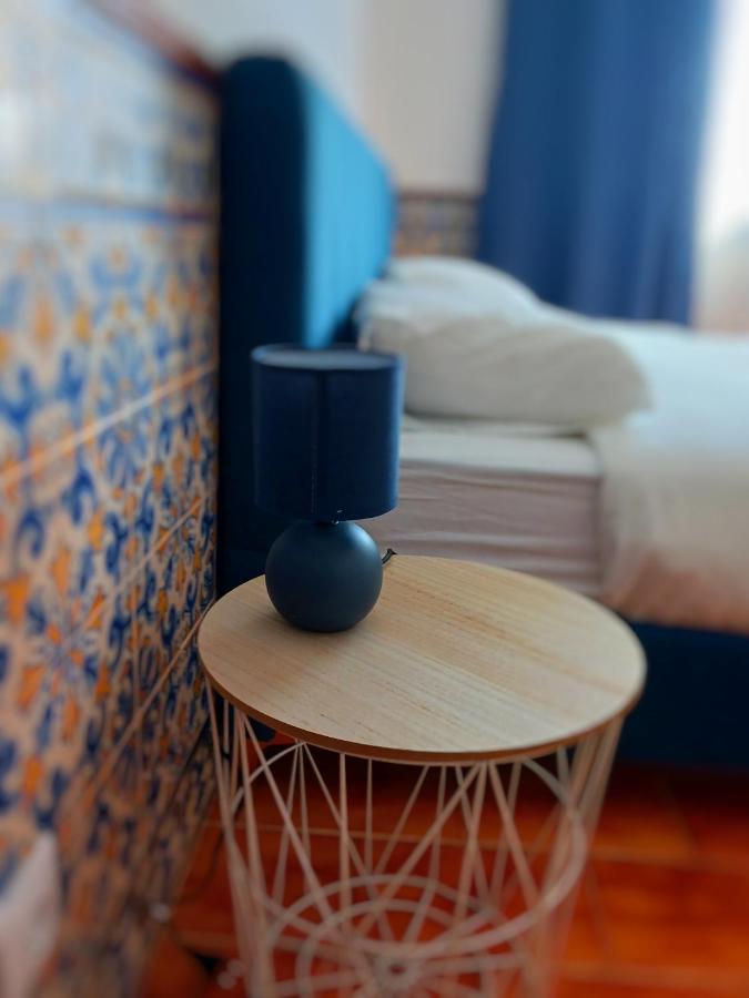Rooms 10 Mins Walk From Train Station! Agualva-Cacem Ngoại thất bức ảnh